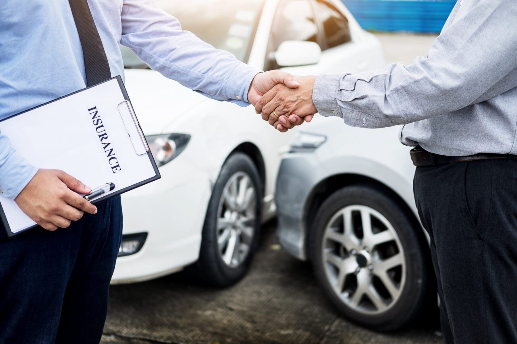 How Do Auto Body Shops Work With Insurance
