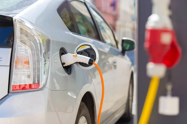 The Best Tips for Taking Care of Your Electric Car